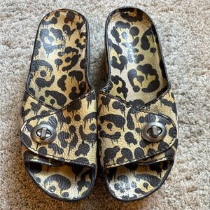 Leopard Print Women's Slide Sandals